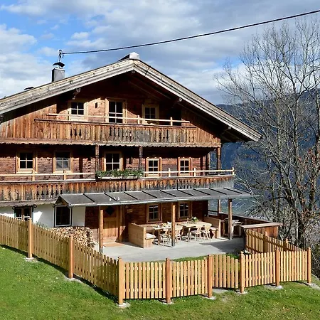 Apartment & Goldschmied